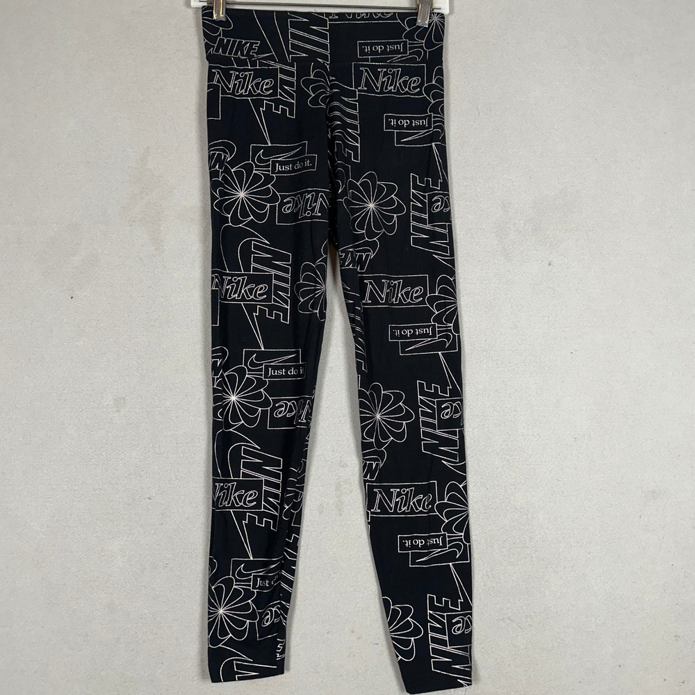Nike Leggings Womens Small Black White All Over Print Logo Floral Athletic EUC